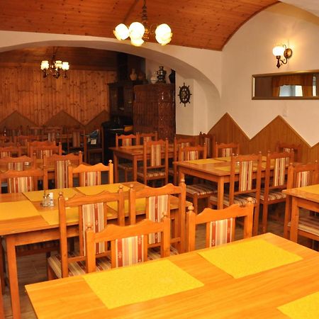 Gloriett Panzio Bed & Breakfast Fertőboz Exterior foto