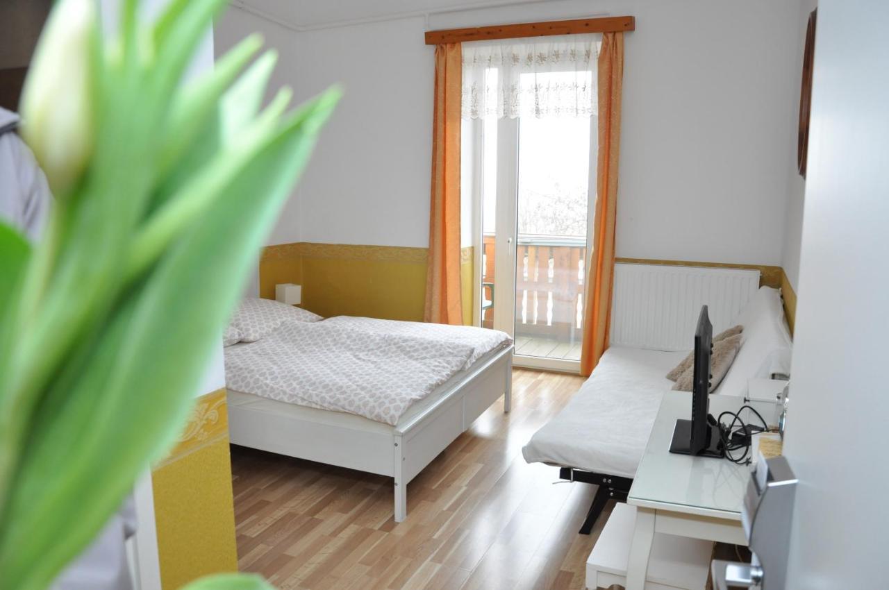 Gloriett Panzio Bed & Breakfast Fertőboz Exterior foto