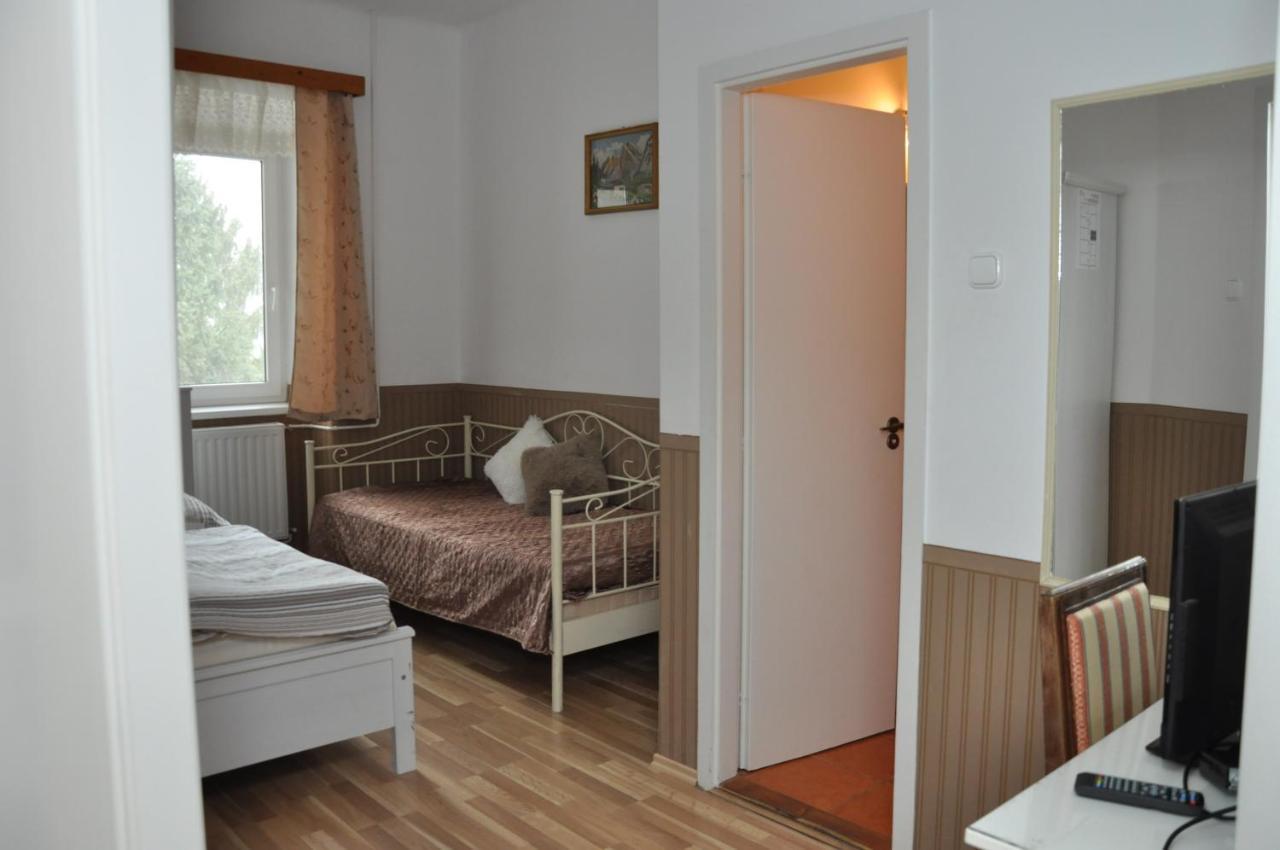 Gloriett Panzio Bed & Breakfast Fertőboz Exterior foto