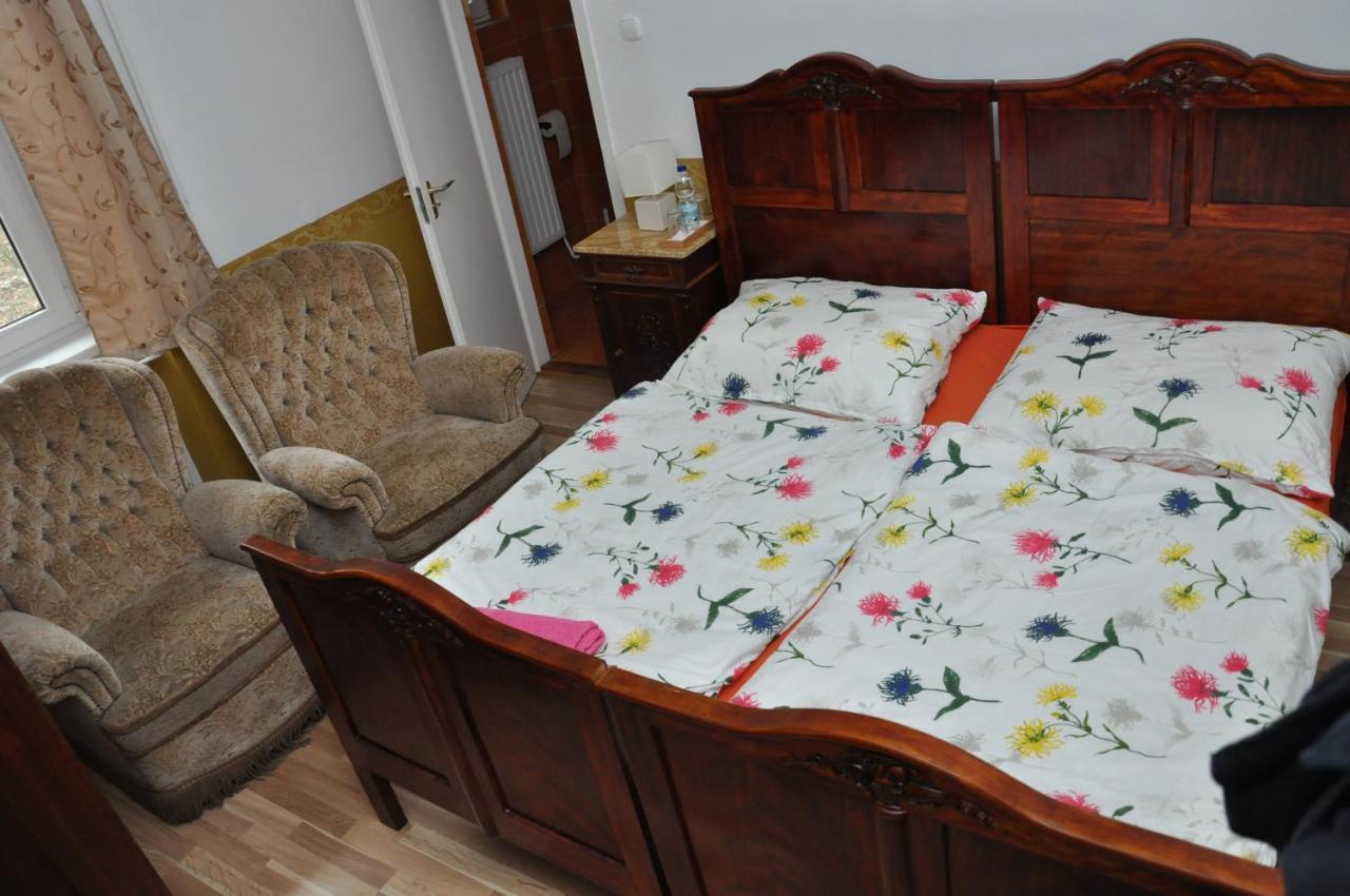 Gloriett Panzio Bed & Breakfast Fertőboz Exterior foto