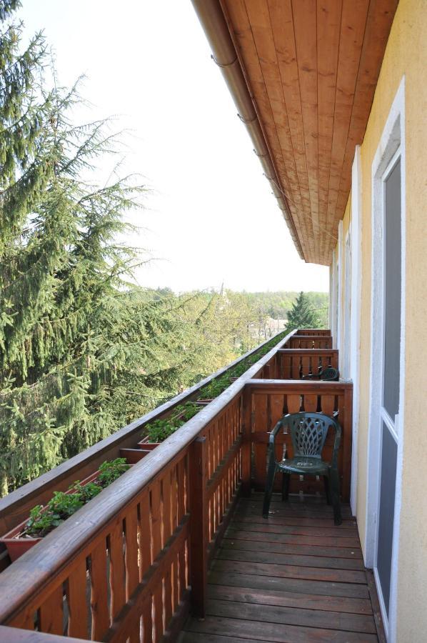 Gloriett Panzio Bed & Breakfast Fertőboz Exterior foto