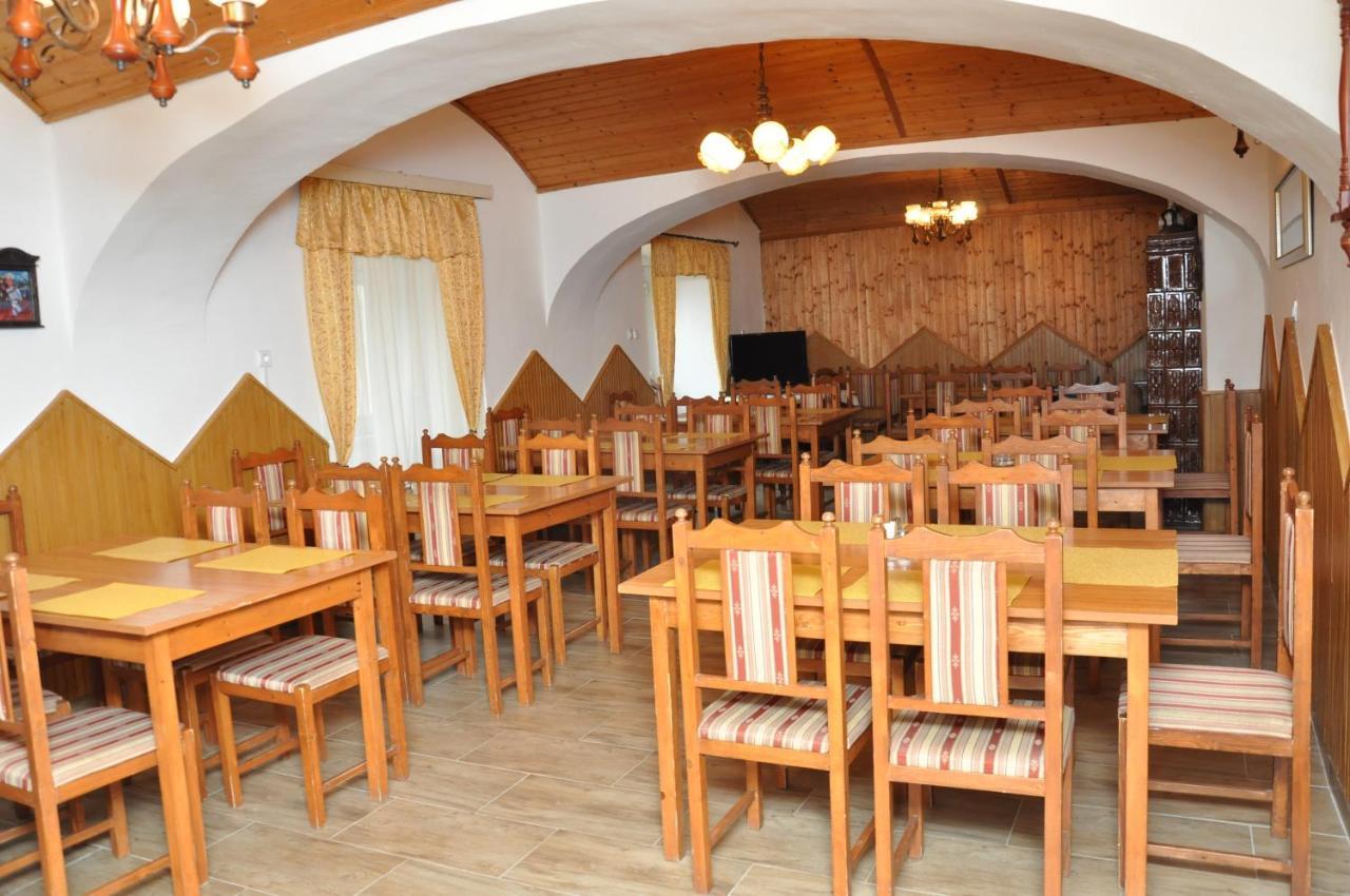 Gloriett Panzio Bed & Breakfast Fertőboz Exterior foto