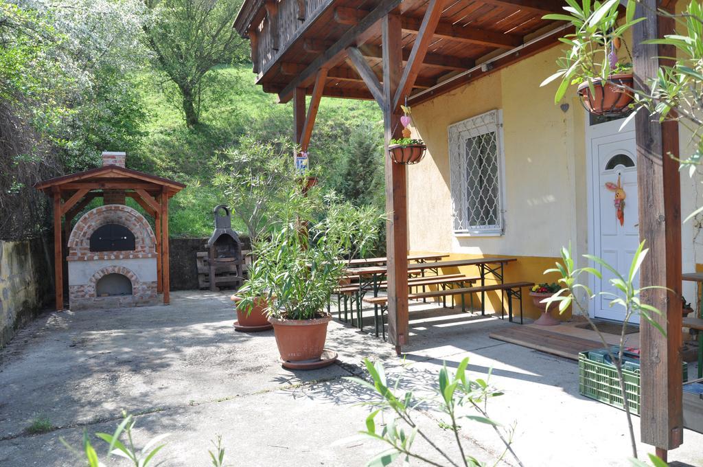 Gloriett Panzio Bed & Breakfast Fertőboz Exterior foto