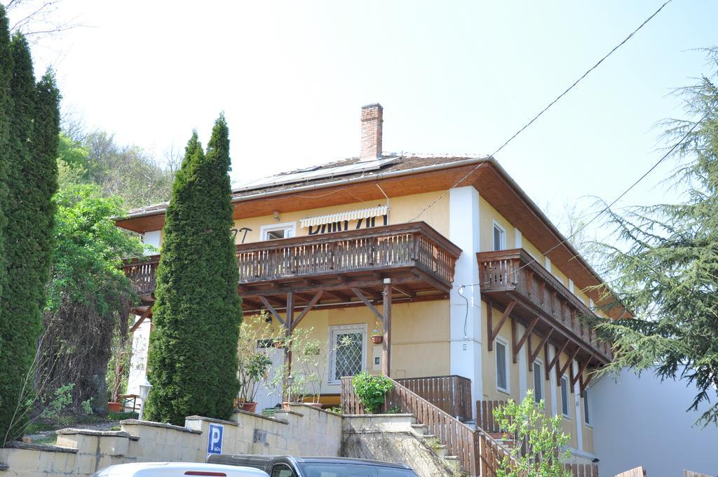 Gloriett Panzio Bed & Breakfast Fertőboz Exterior foto