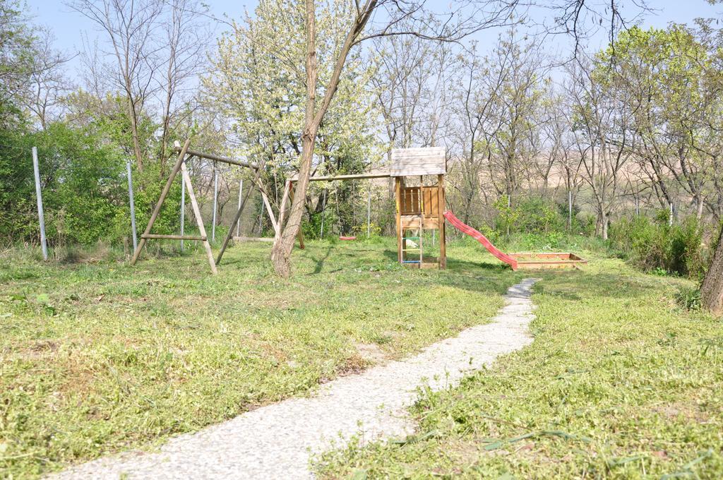 Gloriett Panzio Bed & Breakfast Fertőboz Exterior foto